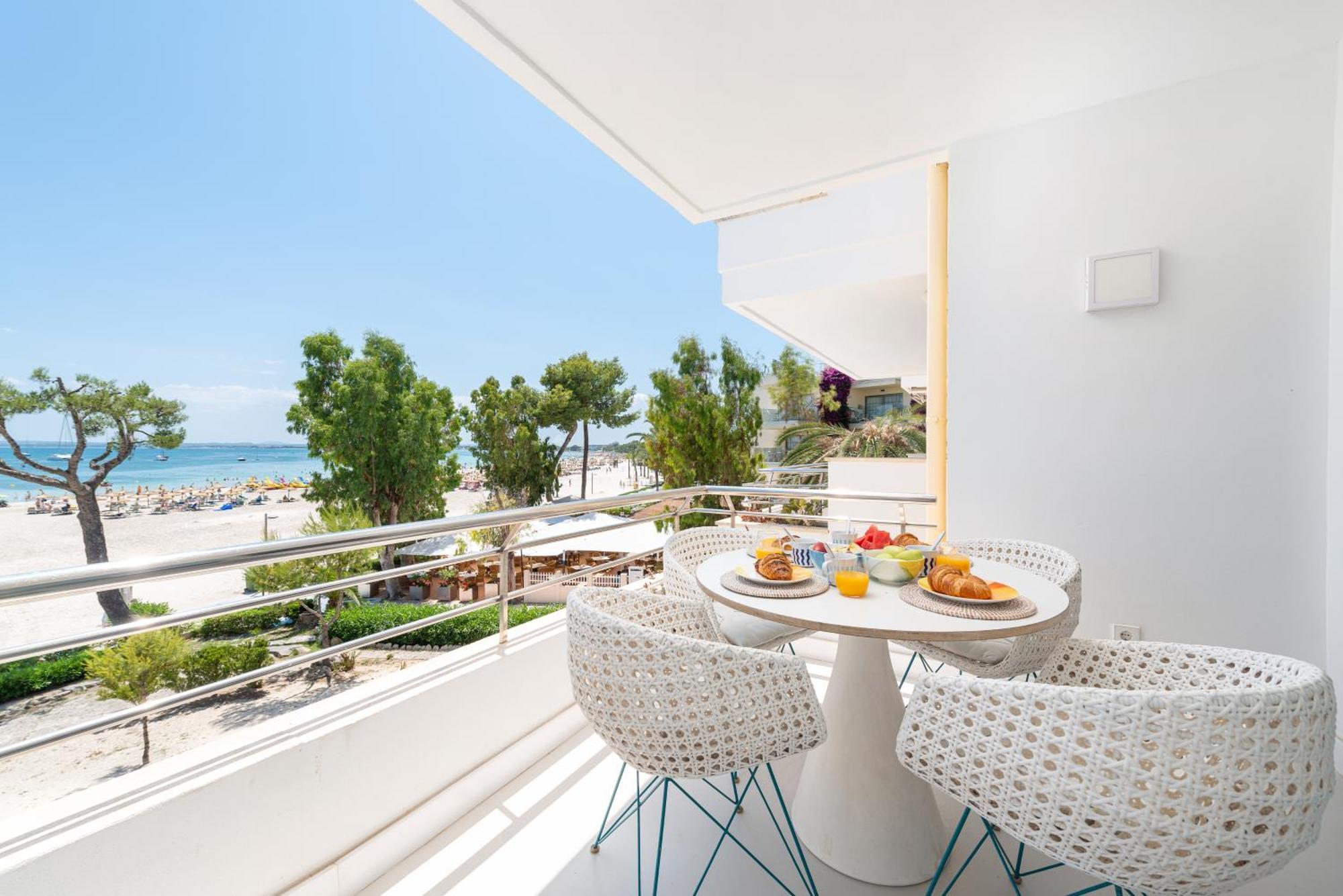 Apartment Blue View Port de Alcudia  Bagian luar foto
